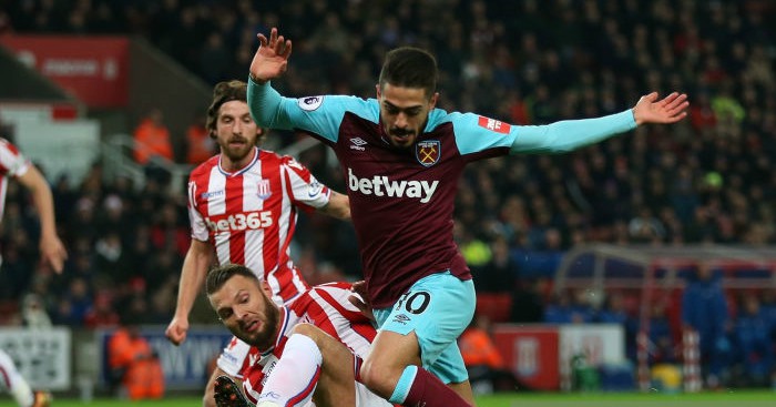 West Ham midfielder Manuel Lanzini charged with deceiving match official by FA West Ham midfielder Manuel Lanzini charged with deceiving match official by FA