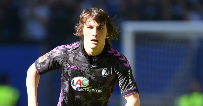Arsenal win race for ace defender