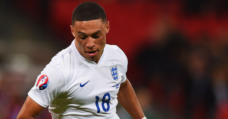 Neville’s roles are ‘tricky’ – Oxlade-Chamberlain