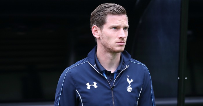 Spurs defender ‘not afraid’ of Carroll threat