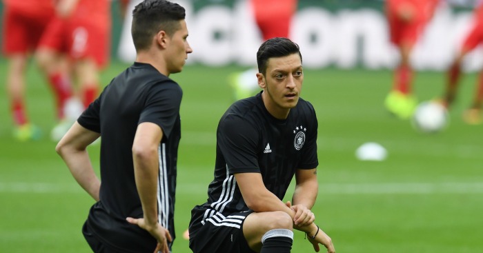 Low delivers blow to Arsenal over Draxler speculation