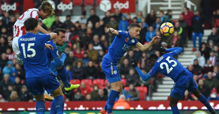 Hughes plans to offer Crouch new Stoke deal
