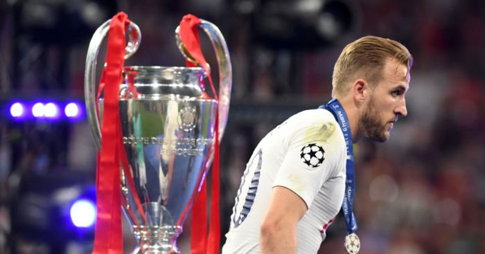 Rio Ferdinand fires warning to Harry Kane over future at Tottenham