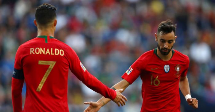 Fernandes aims dig at media over fresh Man United links