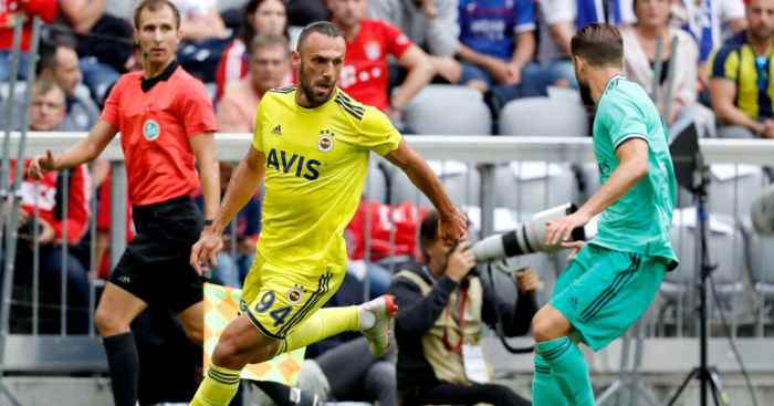 Man Utd Table 25m Offer For Burnley Striker Target Football365