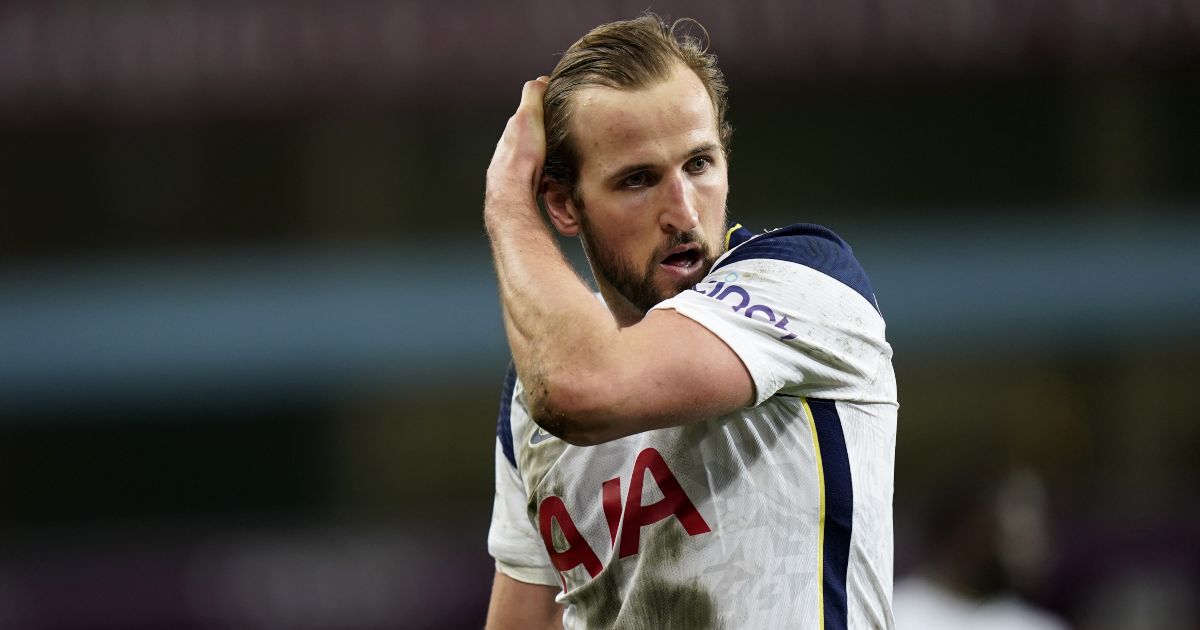 Report dismisses Neville claim as Man Utd plot 'huge bid' - Football365