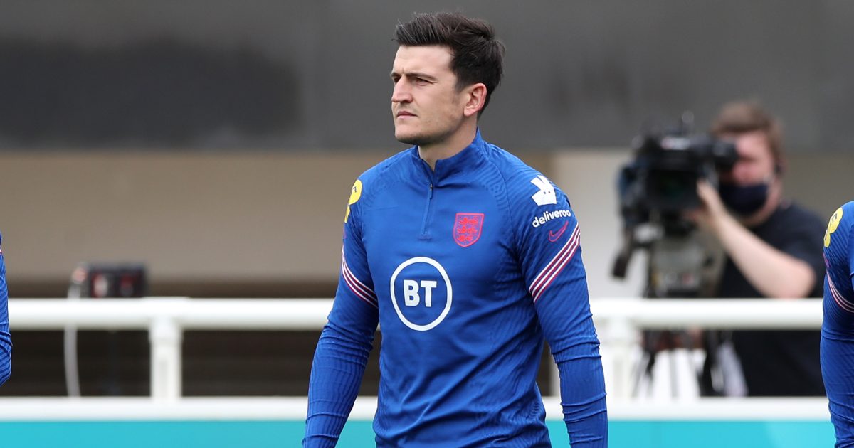 Pundit: A back three is 'best' for England without Maguire - Football365