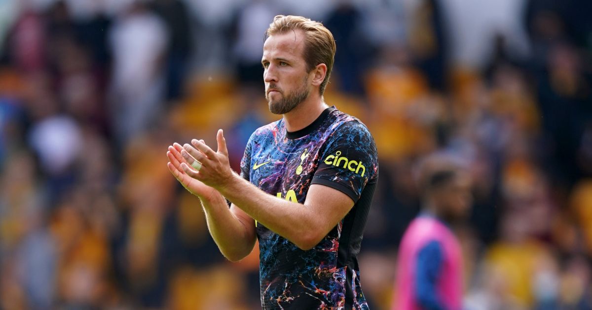Manchester United 'celebrate' City failure as they line up Harry Kane transfer