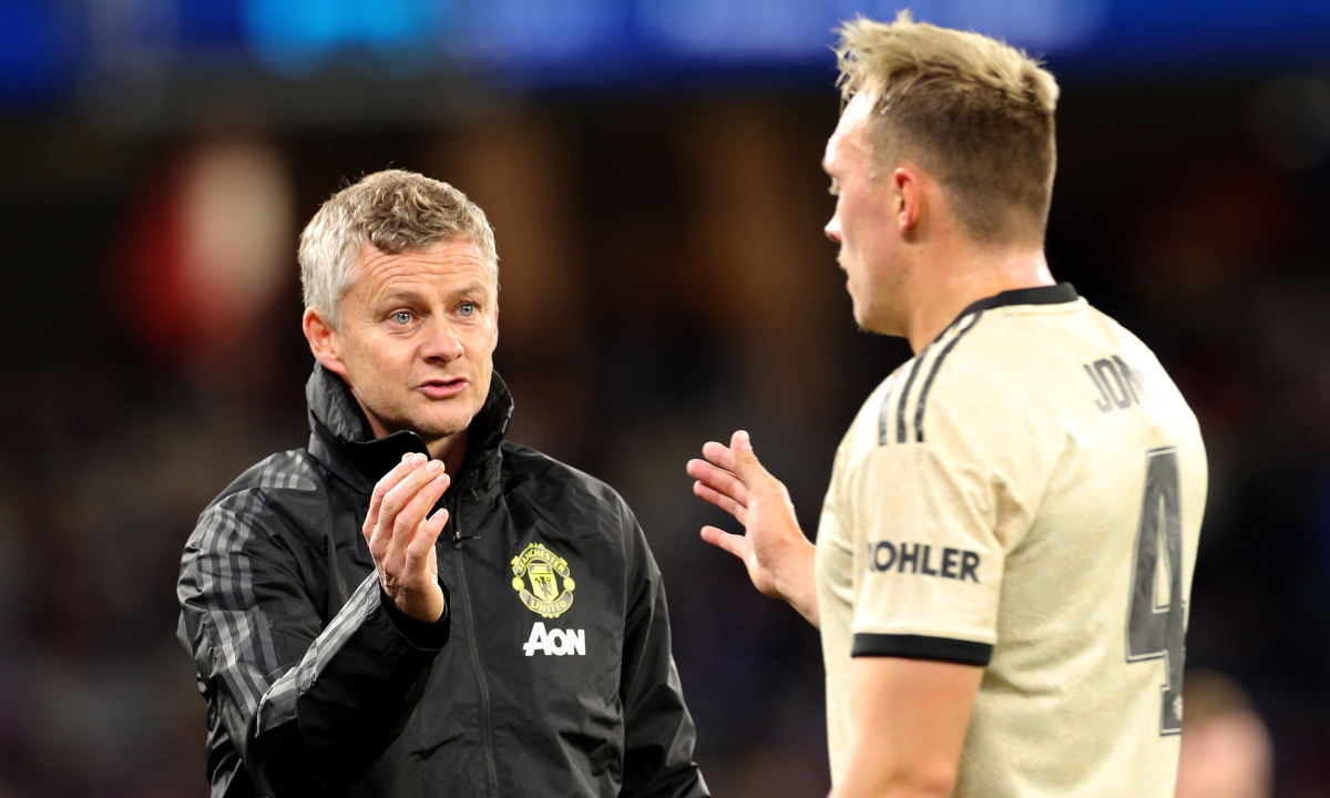 Solskjaer compares own injury torture with United's Jones