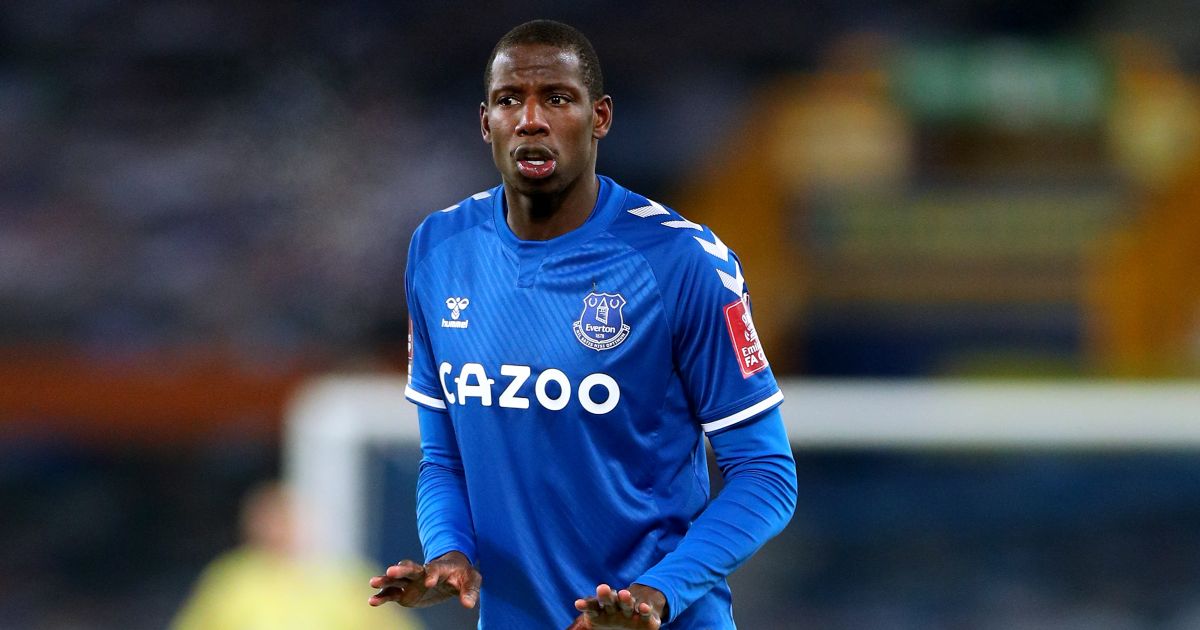 Everton confirm huge injury blow as Doucoure breaks his foot