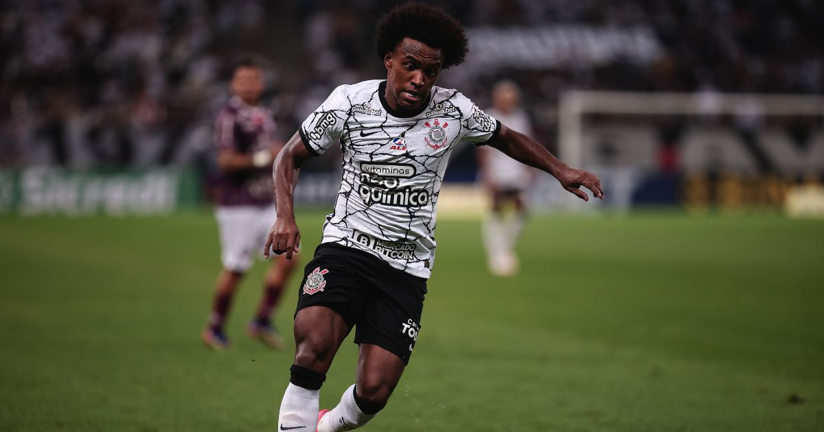 Willian reveals why he struggled at Arsenal in fresh interview