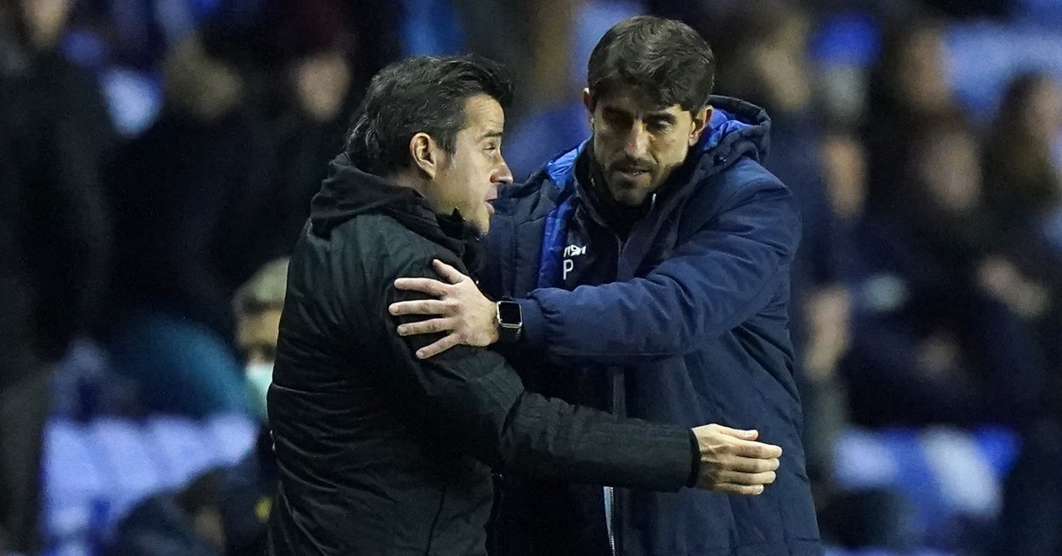 Marco Silva embraces Veljko Paunovic