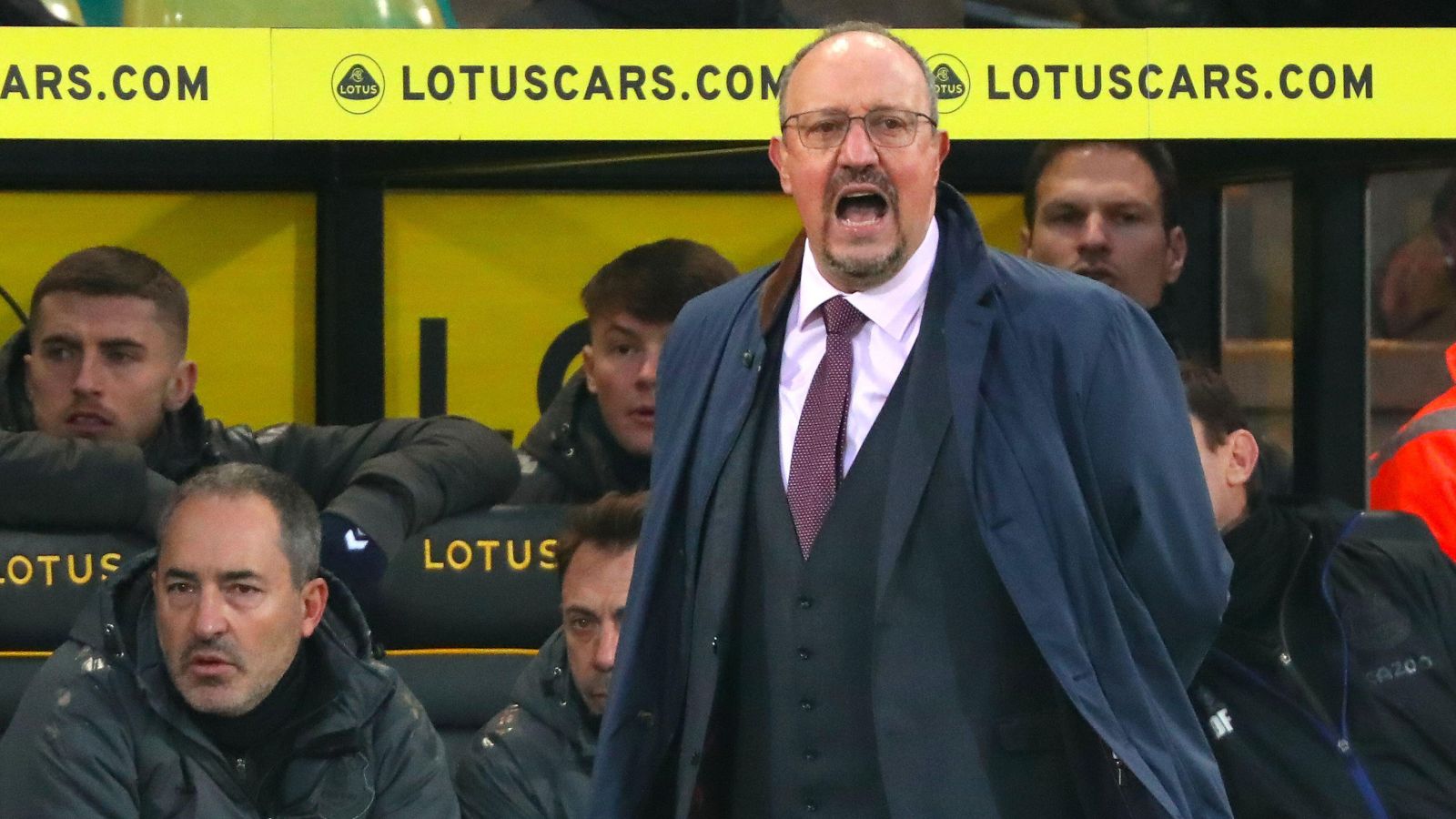 Benitez reveals Everton player ‘dropped furniture on his finger’ as he bemoans ‘misfortunes’