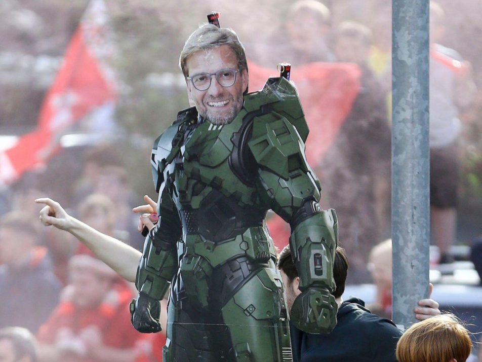 'Not drunk' Klopp sends pointed message to Liverpool rivals during