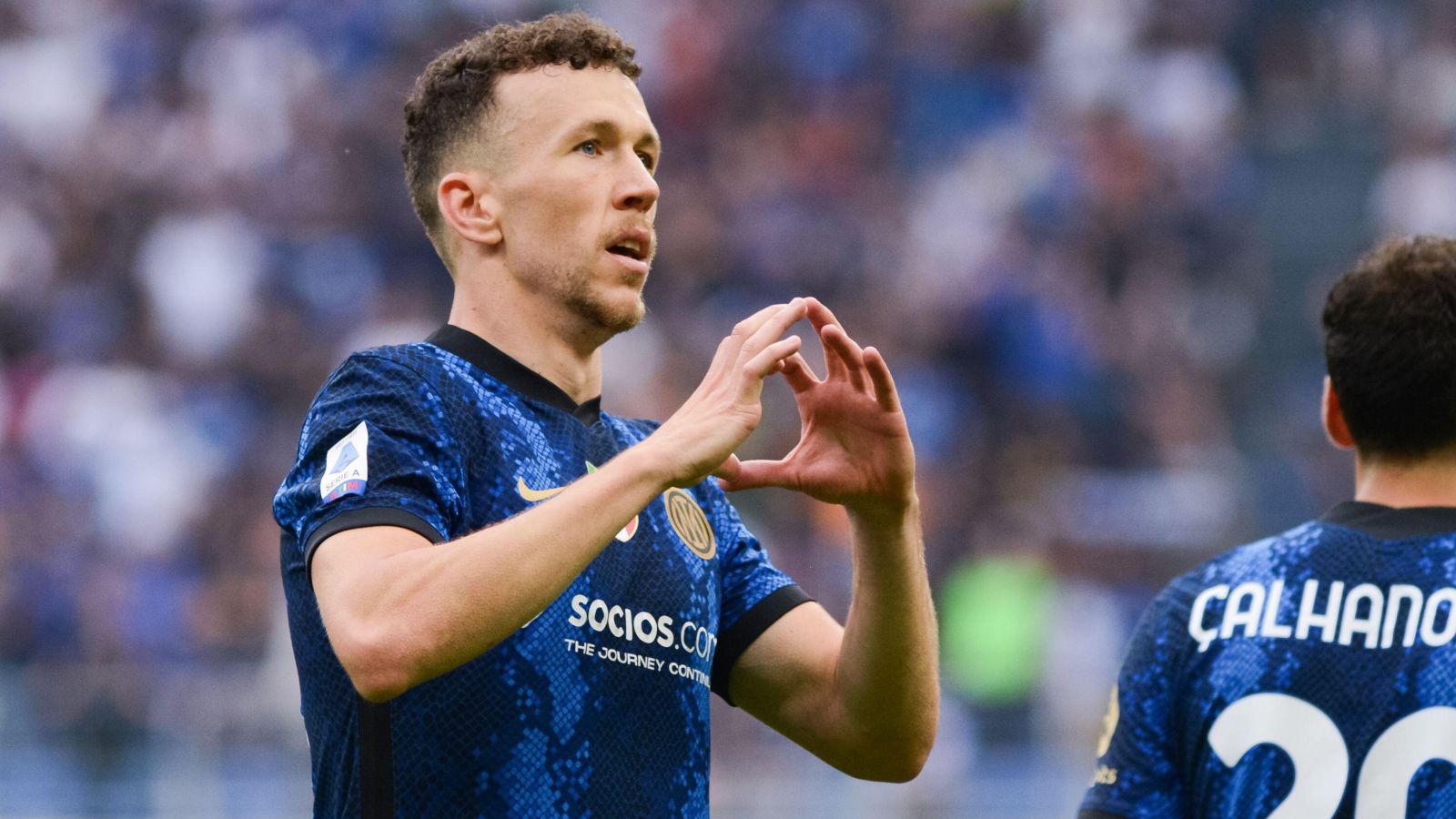 Report names seven players who could leave Tottenham after Perisic has medical