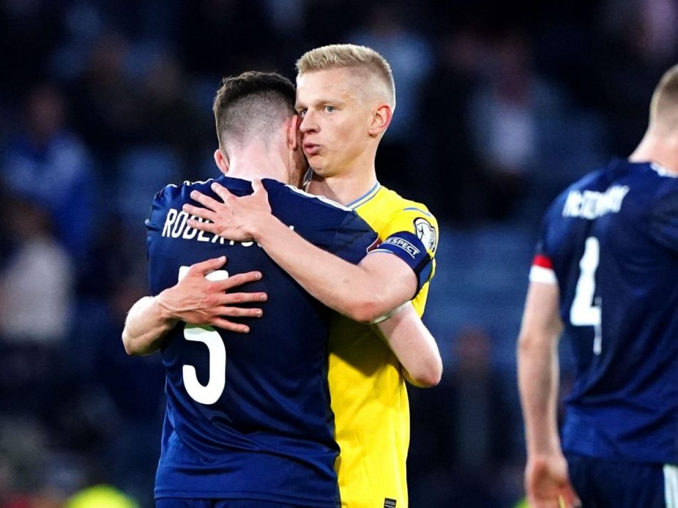 Zinchenko pushes Ukraine teammates to 'show the best performance of