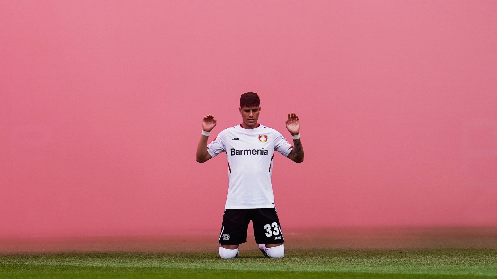 Tottenham ramp up centre-half pursuit by ‘considering’ moves for young Bundesliga duo