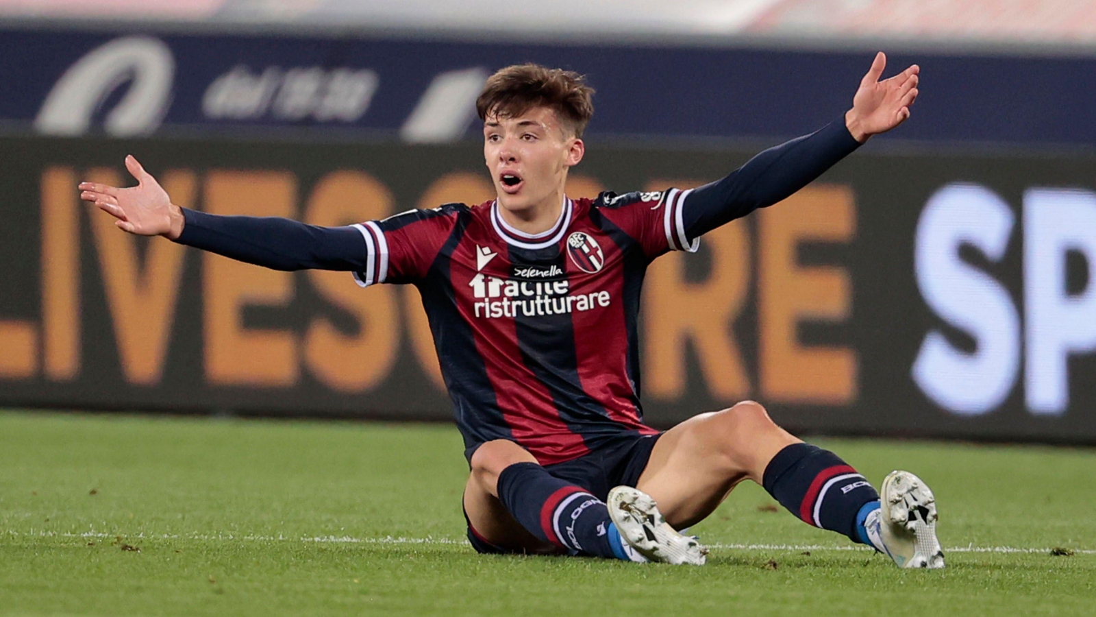 Brentford ‘set to sign’ Arsenal, West Ham target on five-year deal for ‘£14m plus add-ons’