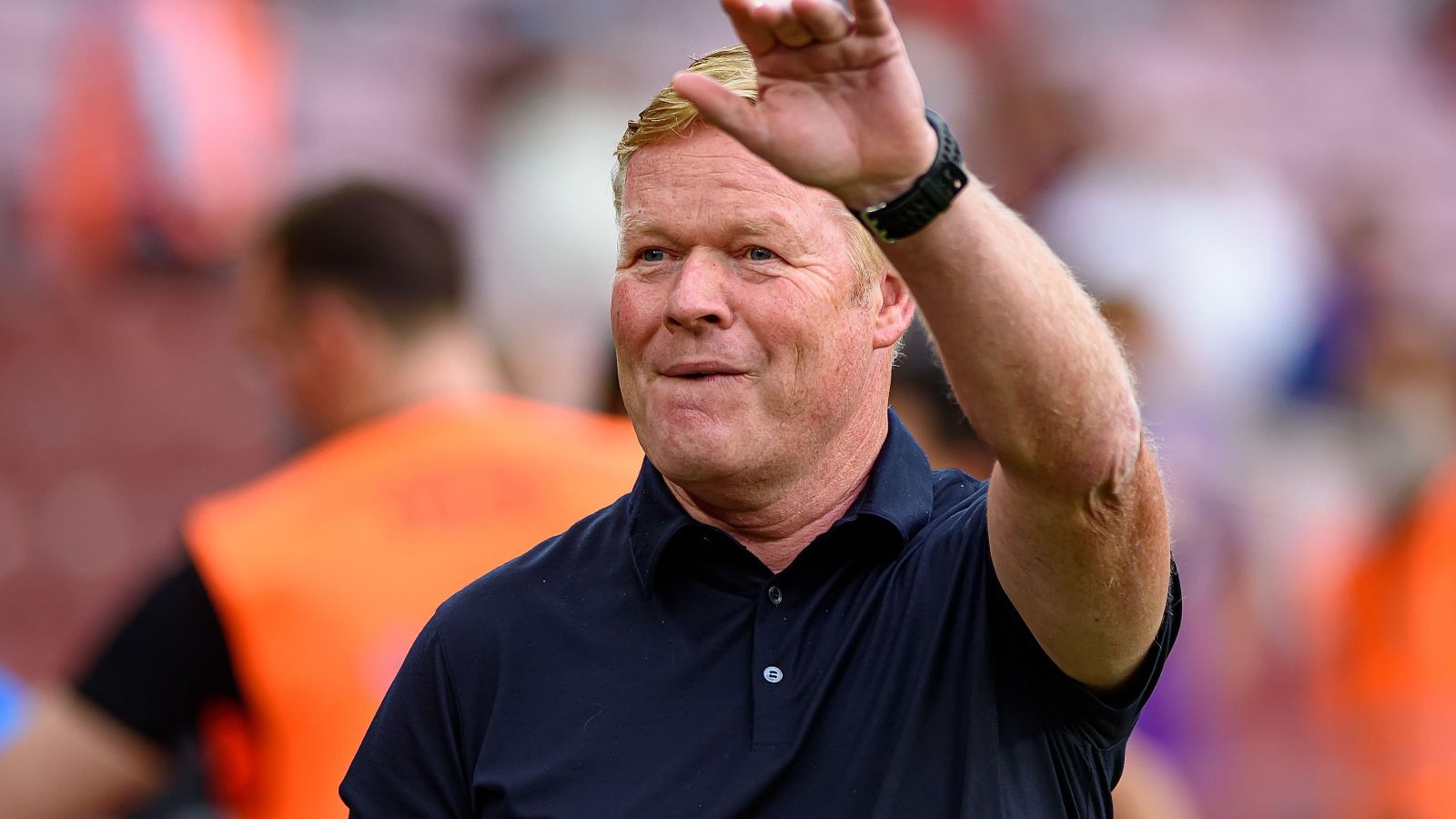 Koeman claims he ‘knows the situation’ as Man Utd, Chelsea target De Jong ‘wants to stay’