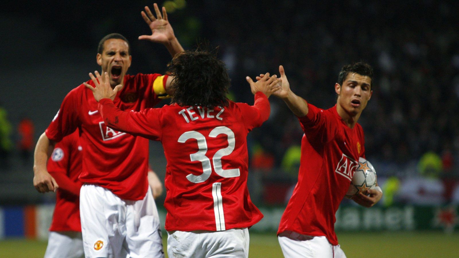 Ferdinand insists Man Utd star who ‘chases pigeons’ could be their new Tevez