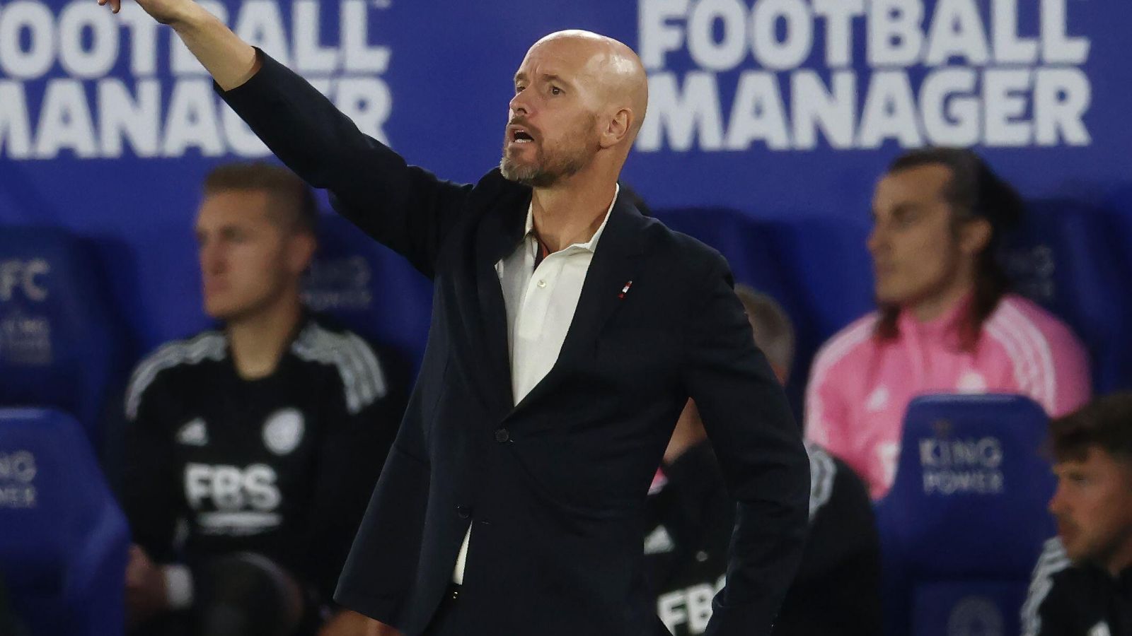 Ten Hag responds to strange swipe from Man Utd player, insists Ronaldo is ‘ready to start’