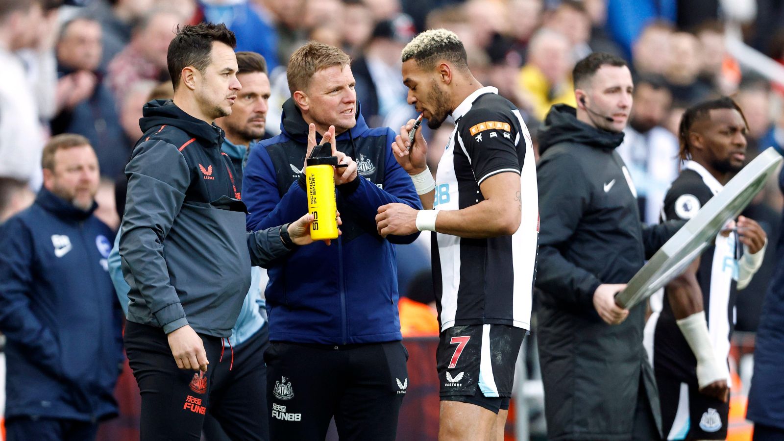 Howe reveals he was taken aback by ‘outstanding’ Newcastle star – ‘my opinion hasn’t changed’