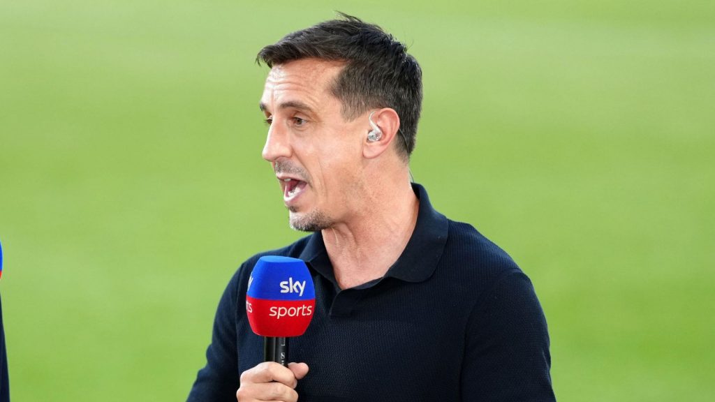 Gary Neville calls on Man Utd to 'terminate' Cristiano Ronaldo's