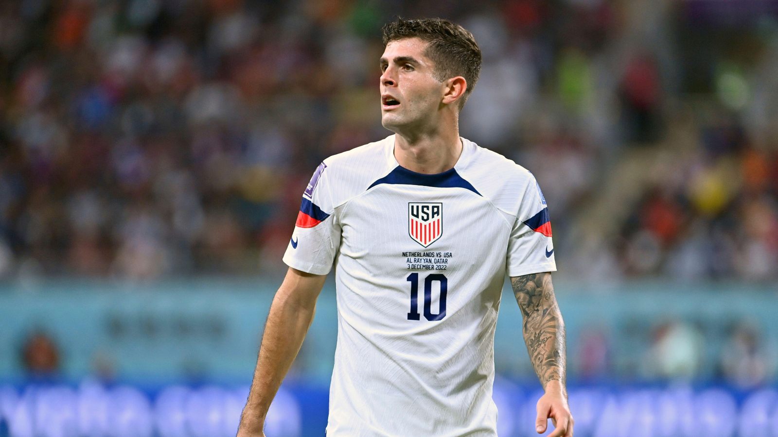 Arsenal-linked Christian Pulisic watches play