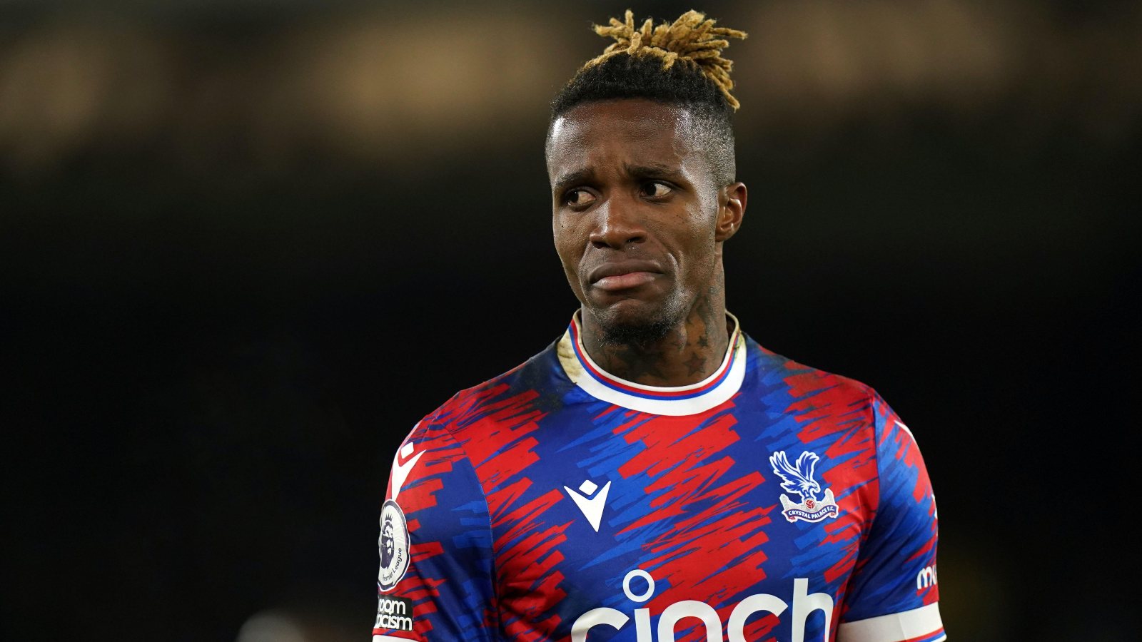 Key target tells Arsenal that he ‘doesn’t want to move in January’ while Romano issues Zaha transfer update