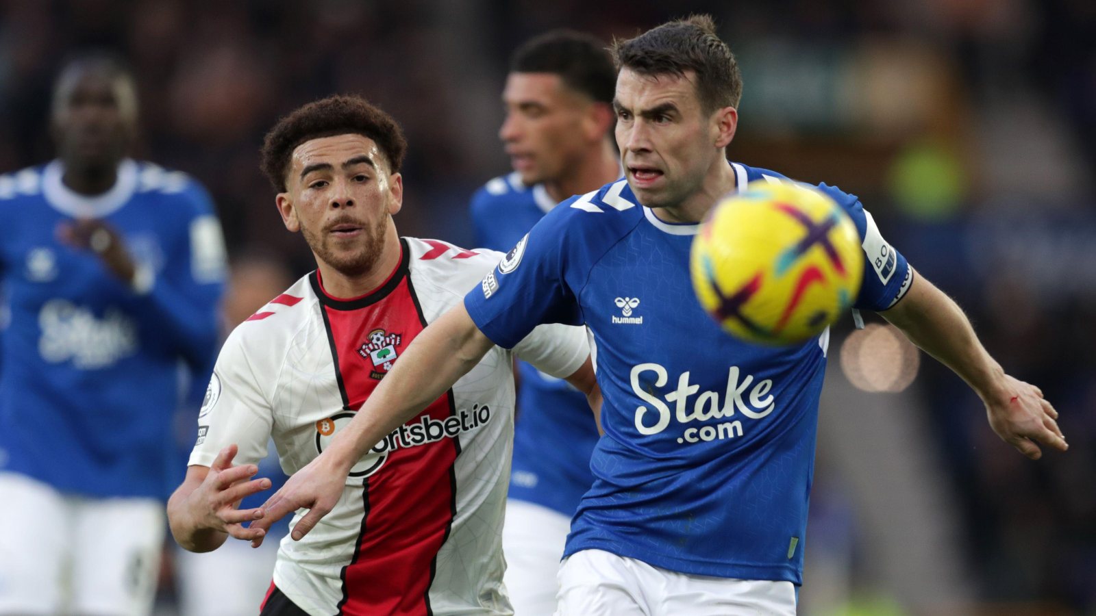 Che Adams chases down the ball against Everton