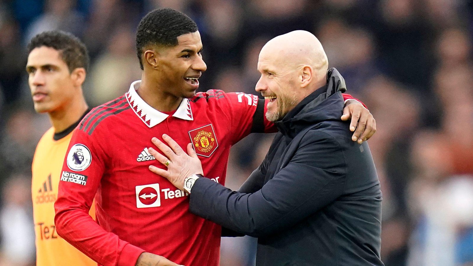 Man Utd manager Erik ten Hag celebrates a win with Marcus Rashford