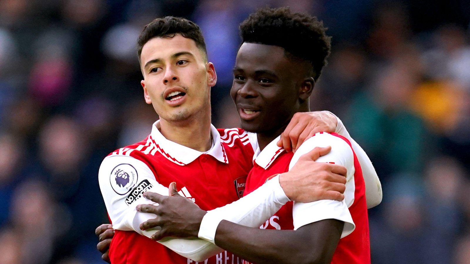 Carragher blames Saka, Martinelli for Arsenal struggles as Neville says trio ‘need to combine’