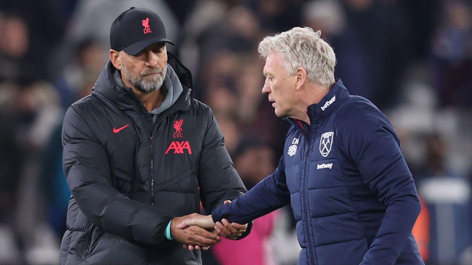 Liverpool manager Jurgen Klopp shakes hands with David Moyes