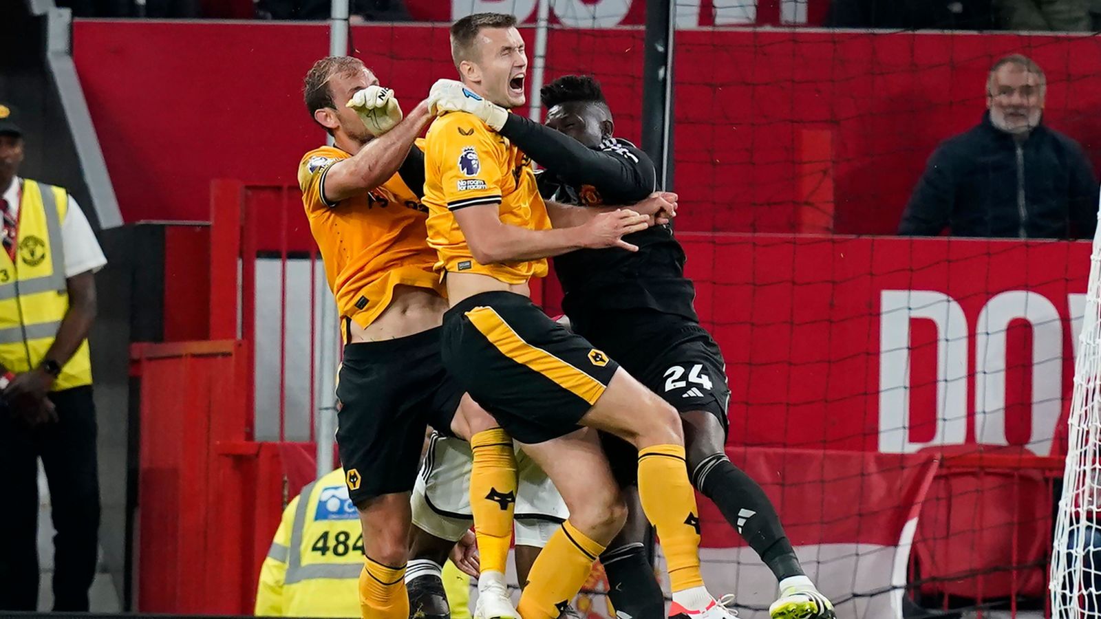 Onana and Manchester United get away with one in vibeless opening win against goal-dodging Wolves