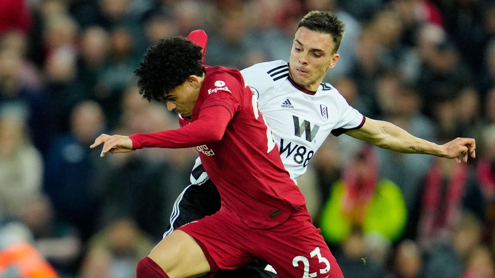 Liverpool, Man Utd boost as European giants ‘turn’ to ‘dream’ £60m replacement for midfield target