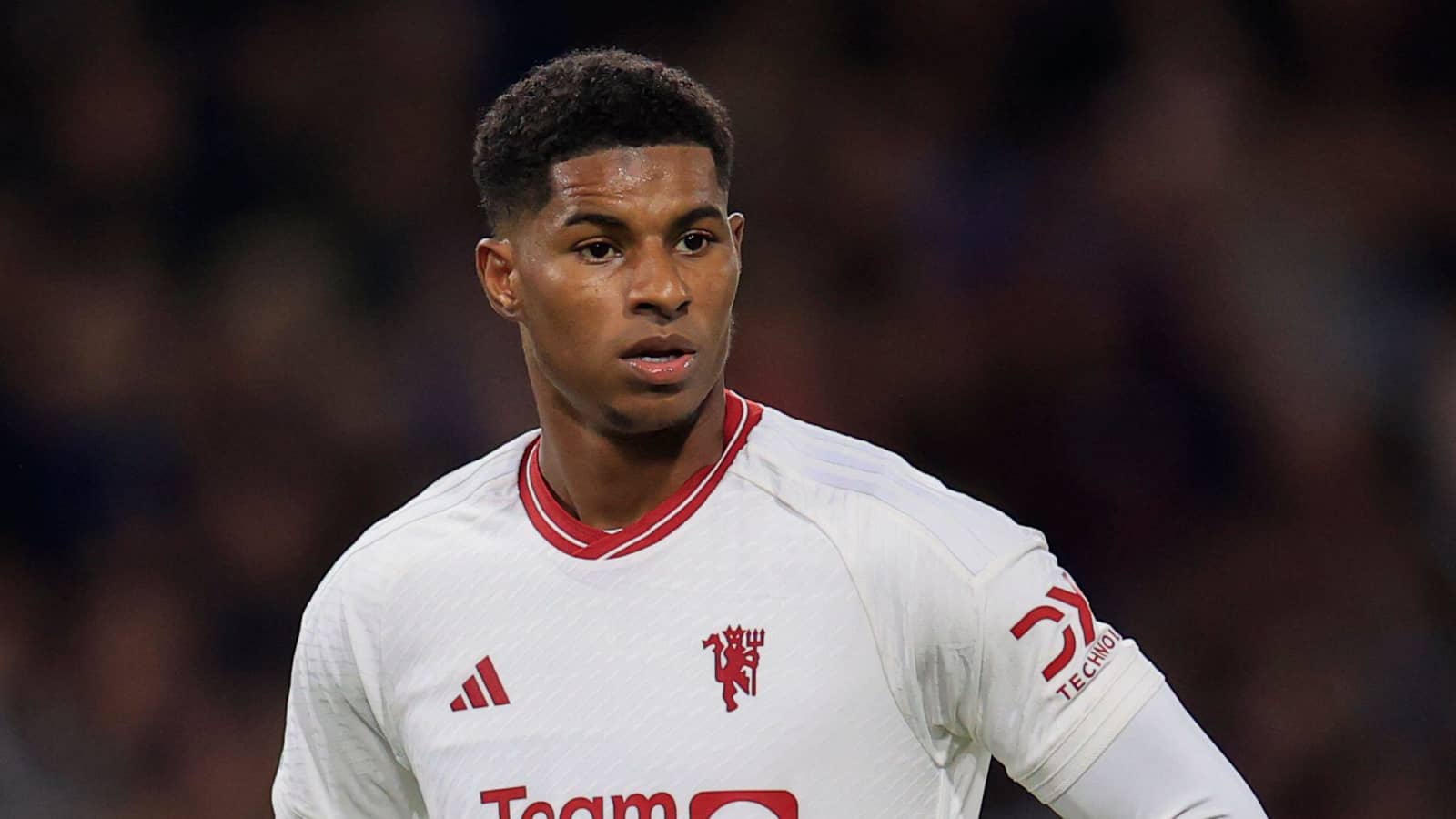 Pundit details ‘terrible’ treatment that is weighing Rashford down at Man Utd currently