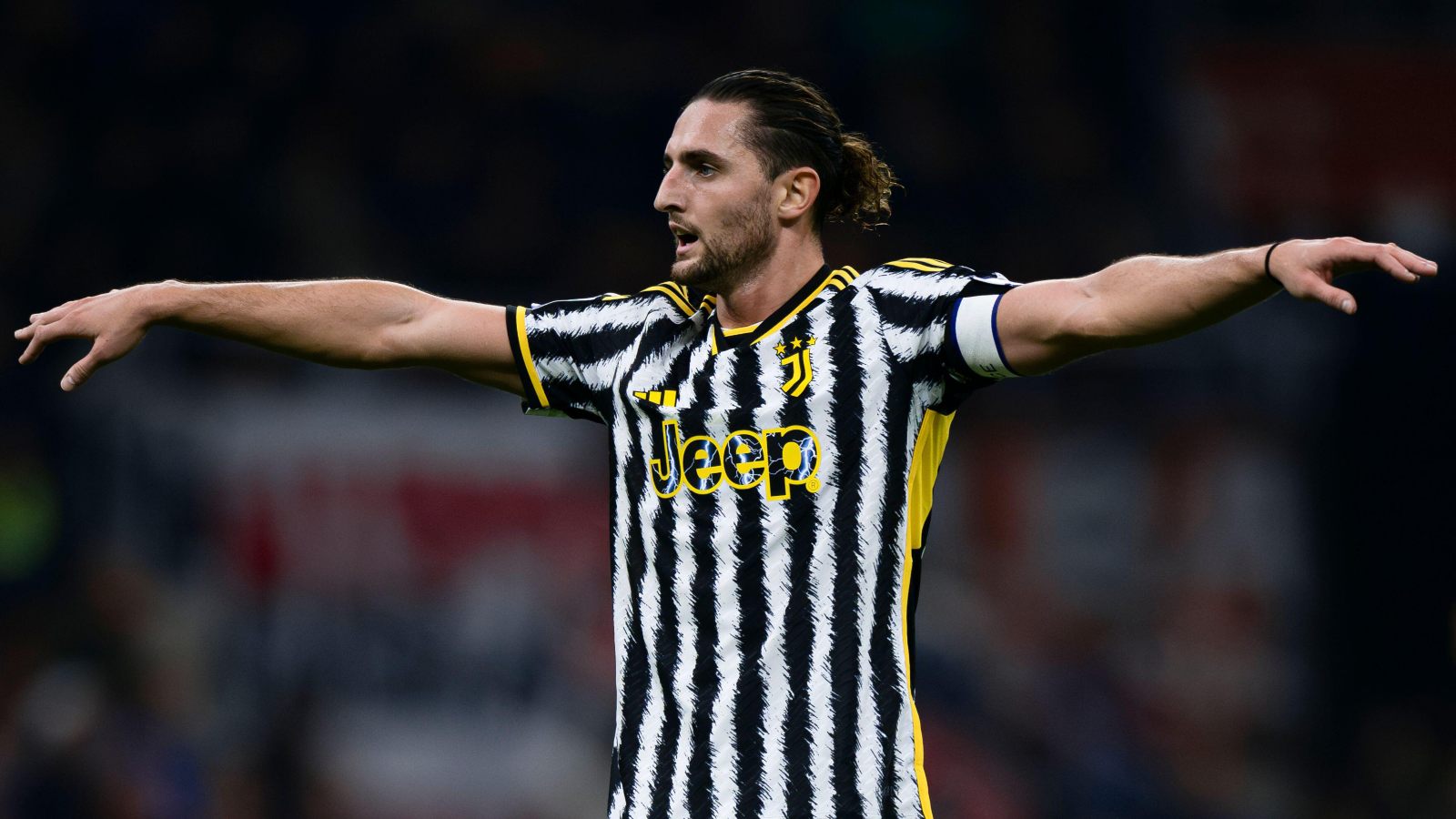 Agent of Juventus star hits back at ‘false’ Man Utd claims despite revealing Red Devils meeting
