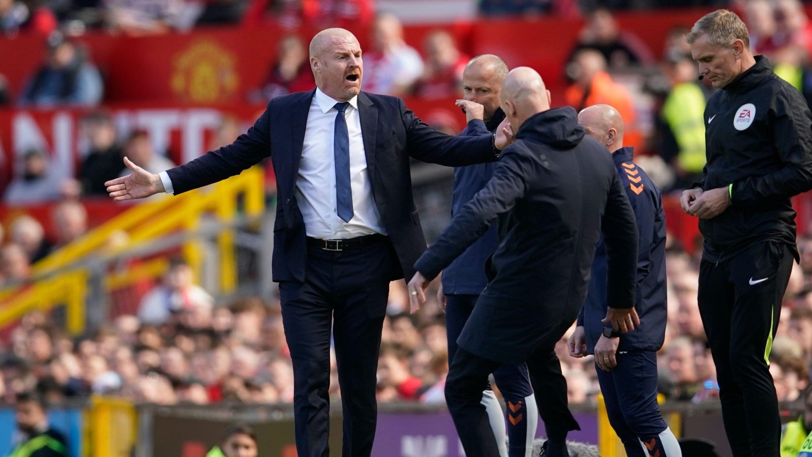 Cole makes Man Utd vs ‘absolutely devastated’ Everton prediction; gives Fernandes captain verdict