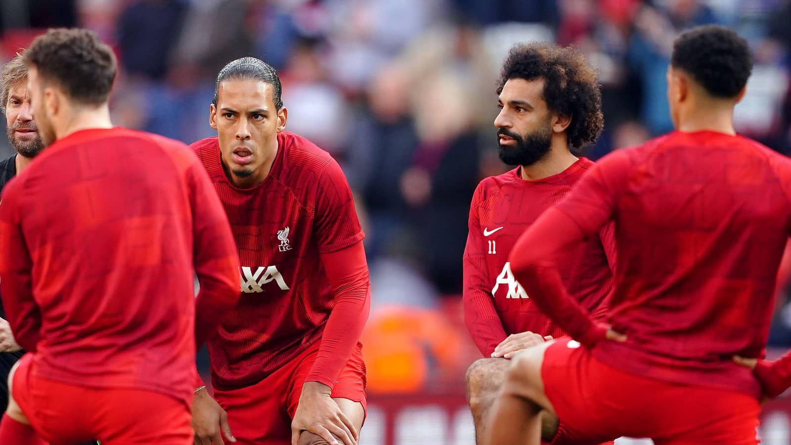 ‘Frightening’ Liverpool icon is ‘up there’ with PL greats as Defoe suggests he’s aiming for accolade