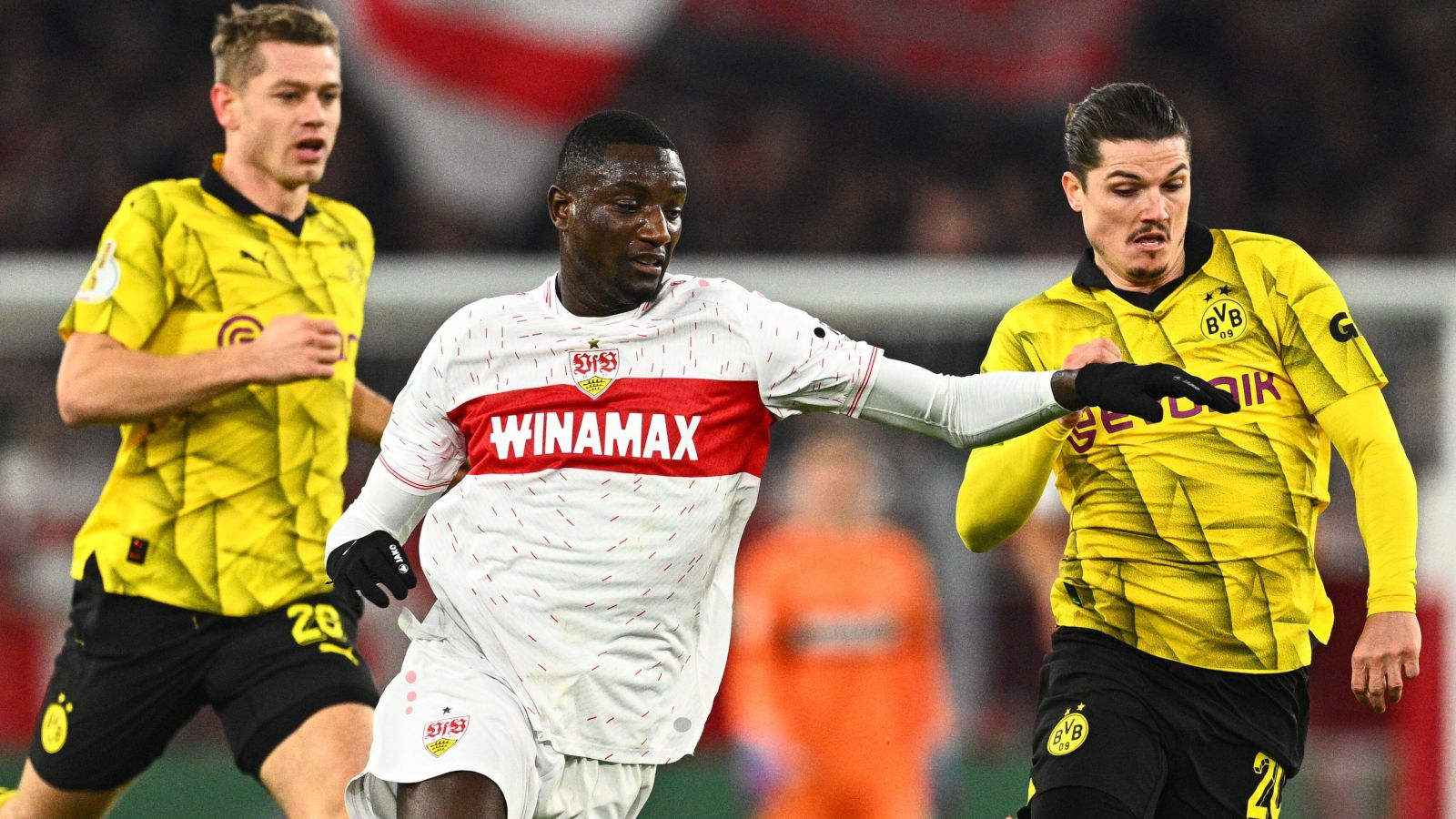 Man Utd choose ‘top target’ as ‘desperate’ Ten Hag awaits Ratcliffe green light for £18m transfer