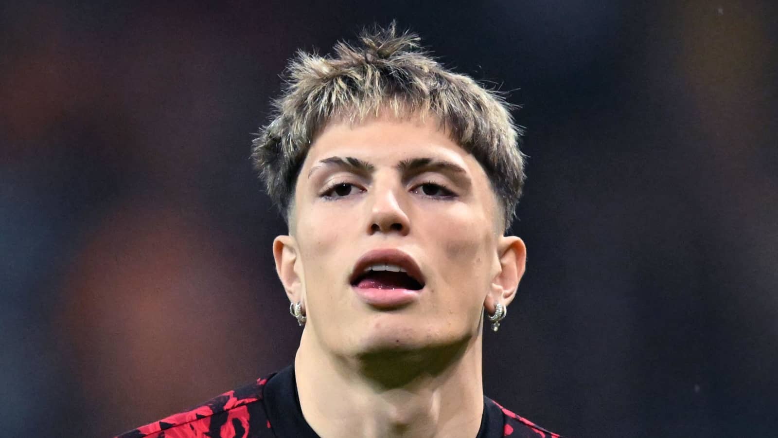 ‘I’m the main man’ – Man Utd star ‘on fire’ lathered in praise for knowing he can rival Rashford