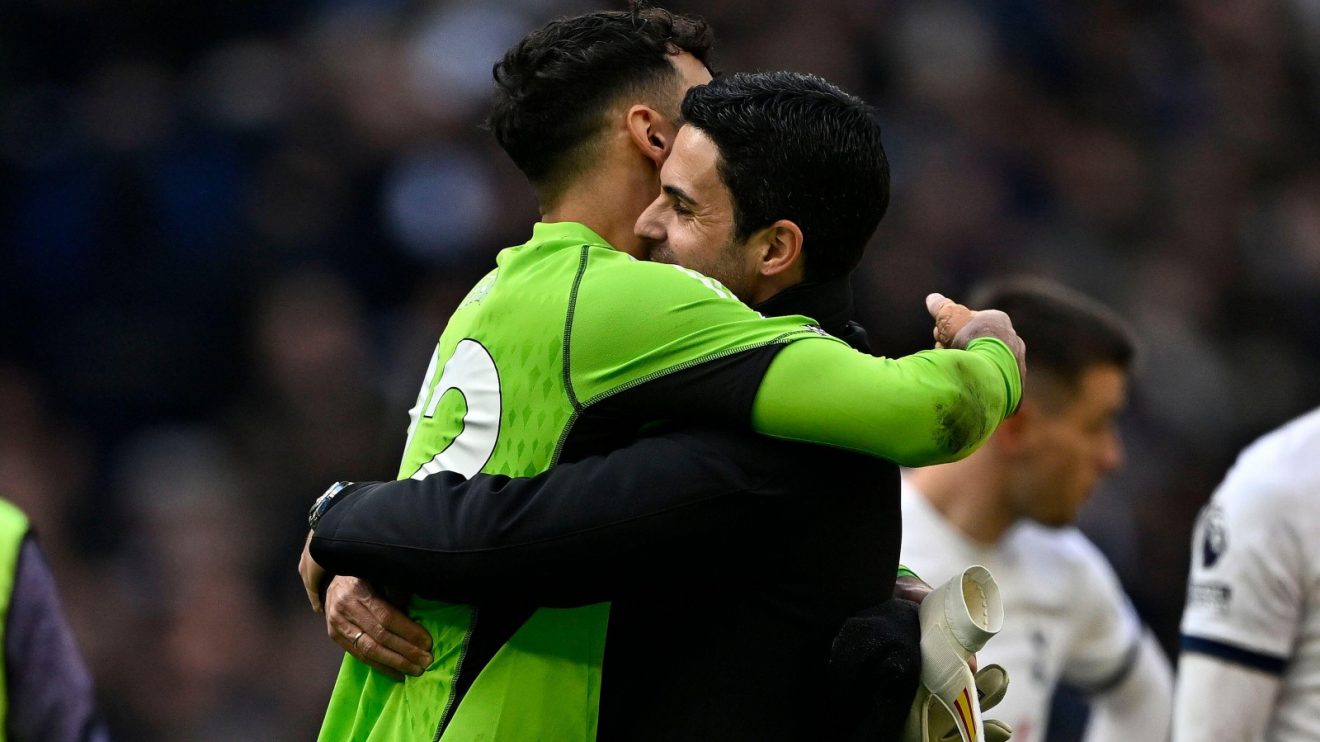 Mikel Arteta and David Raya