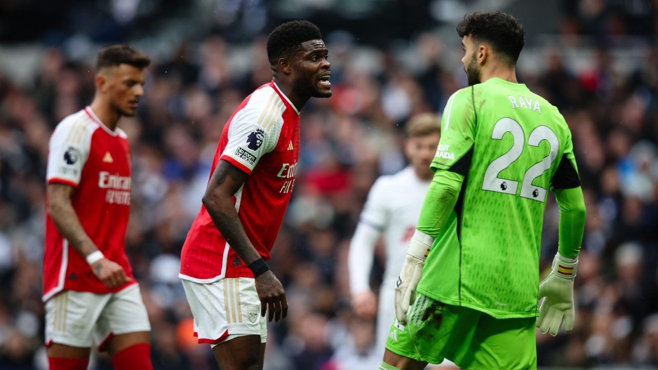 David Raya gets shouted at my Arsenal teammate
