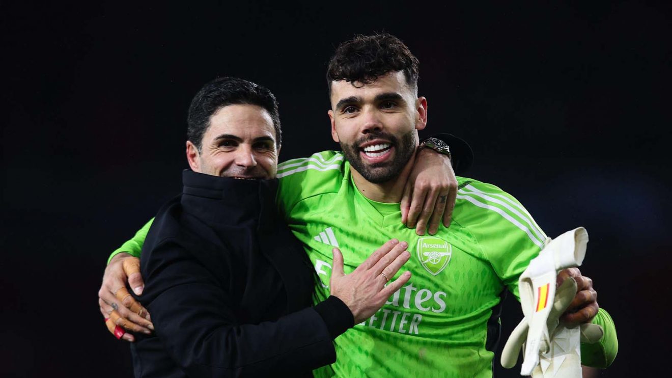 Arsenal manager Mikel Arteta celebrates with David Raya