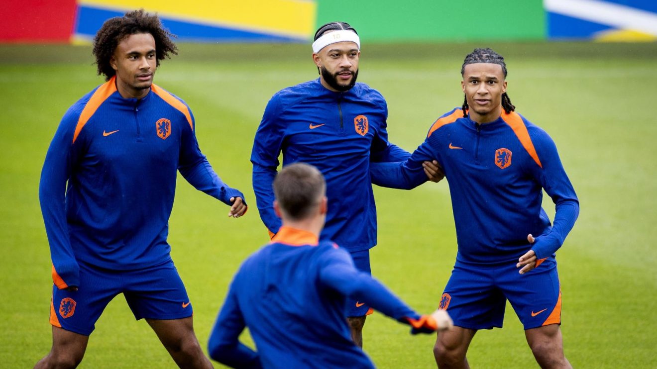 Reported Man Utd target Joshua Zirkzee during a Netherlands training session