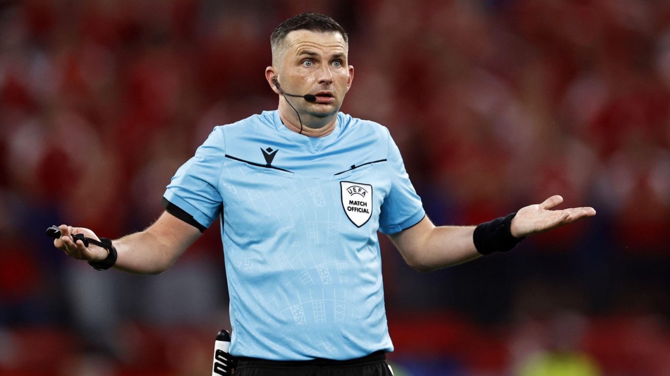Michael Oliver Euro 2024