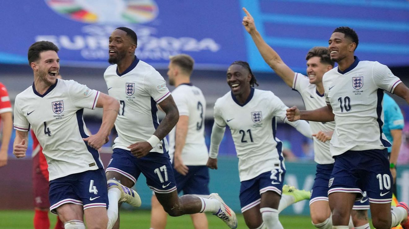 England players celebrate after Trent Alexander-Arnold scored the winning goal during the penalty shootout