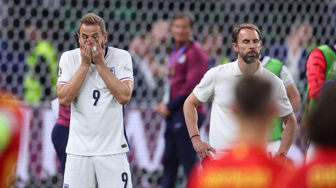 England captain Harry Kane and Gareth Southgate