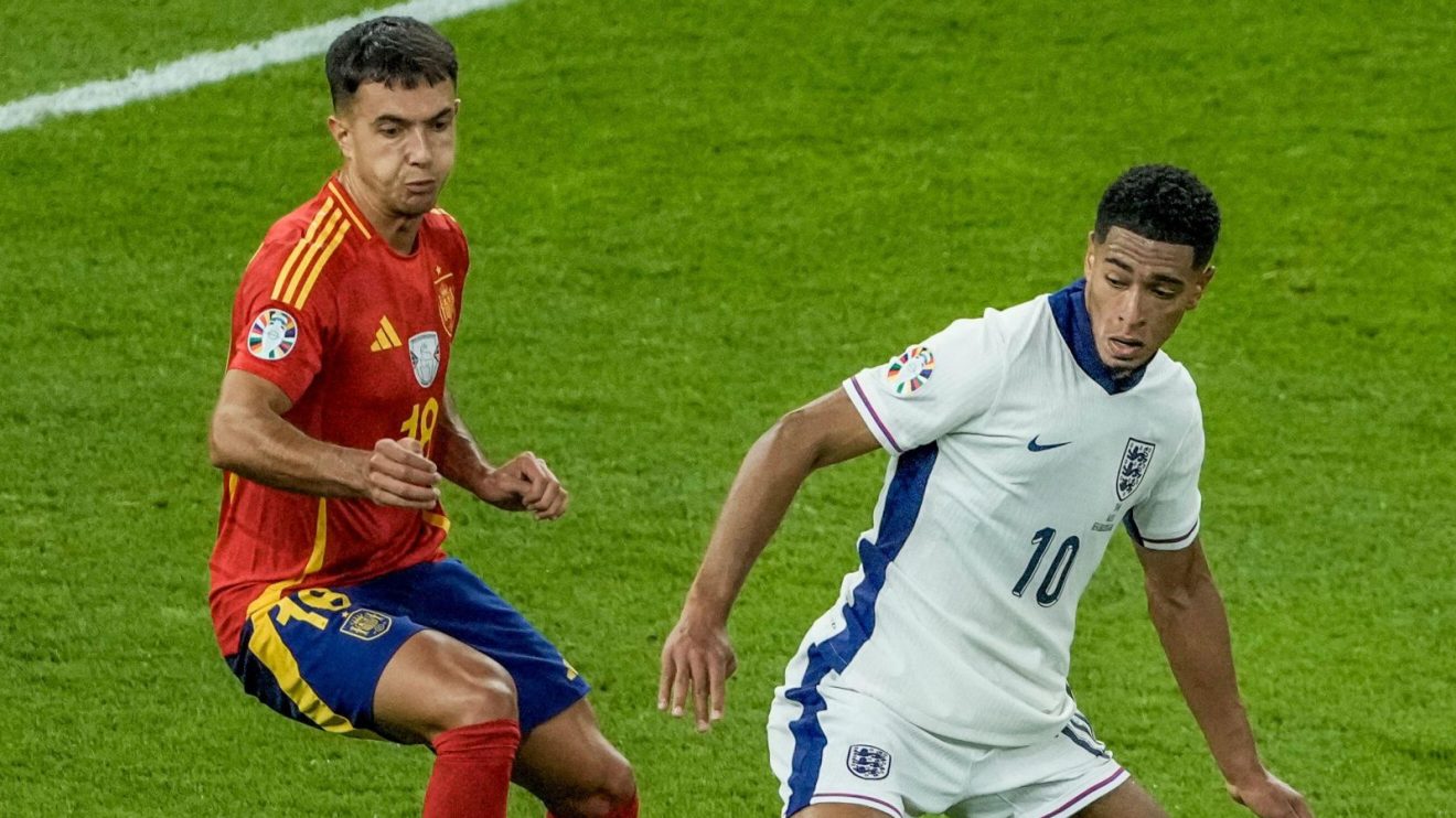 Spain midfielder Martin Zubimendi and England player Jude Bellingham