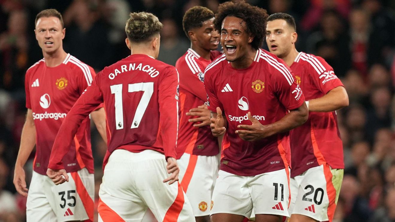 Man Utd forward Joshua Zirkzee celebrates his goal